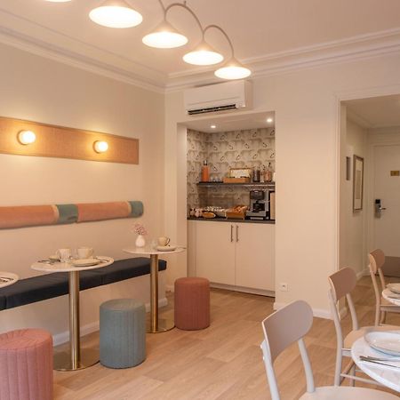 Hotel Avama Prony باريس المظهر الخارجي الصورة