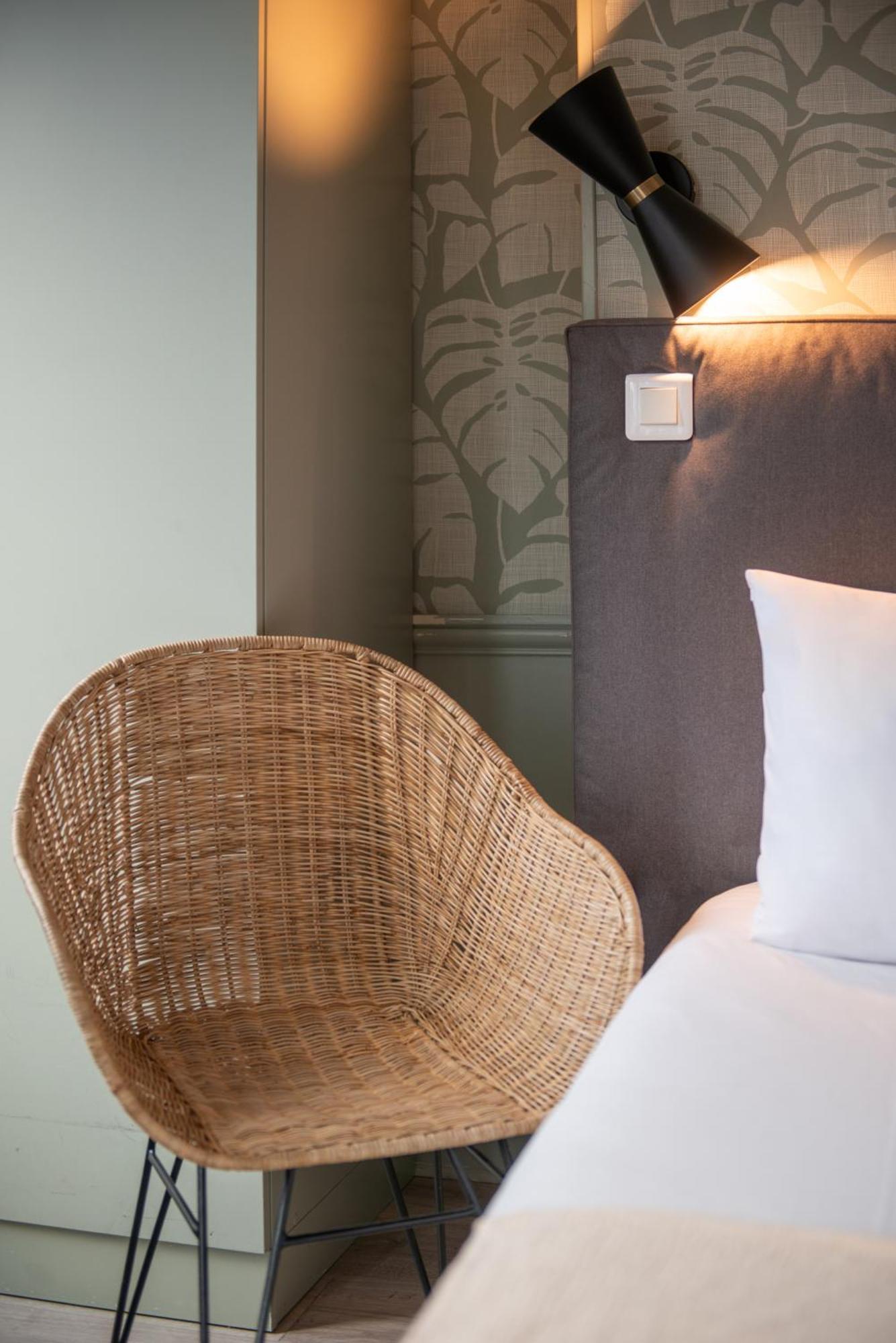 Hotel Avama Prony باريس الغرفة الصورة